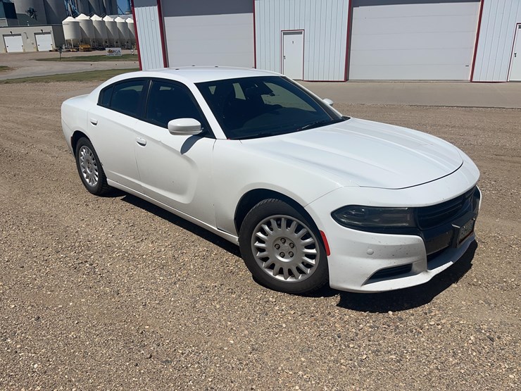 2016-dodge-charger-awd-police-passenger-car-image-3