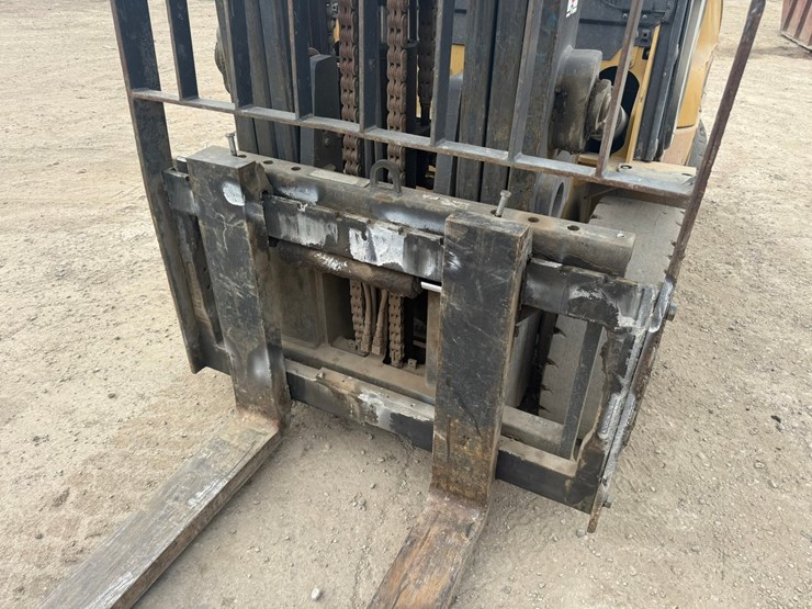 #2090-•-caterpillar-dp55n1-forklift-image-9