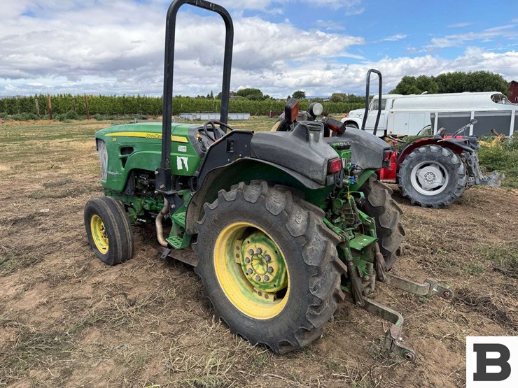 2009-john-deere-5101en-image-3