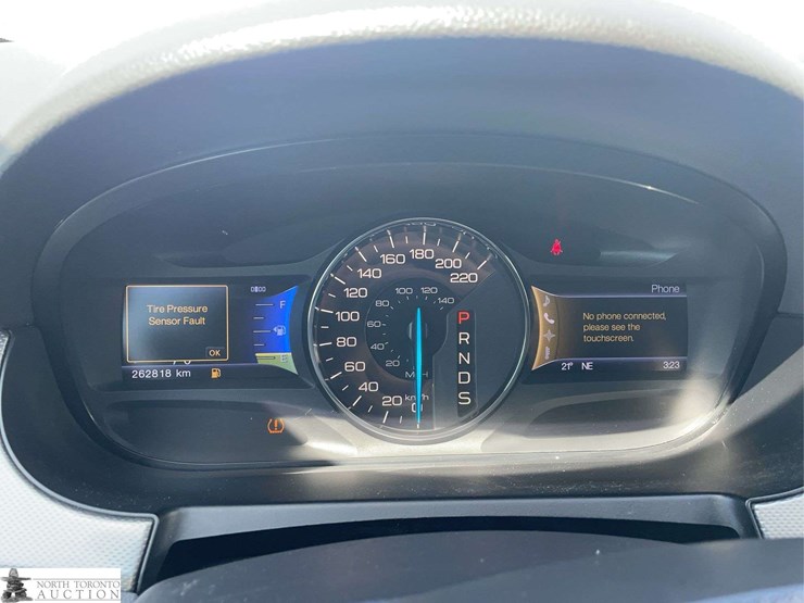 2013-ford-edge-image-12
