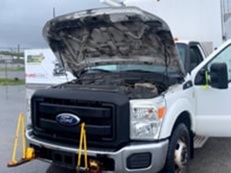 2011-ford-f350-image-9