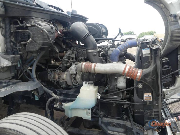 2022-kenworth-t680-image-11