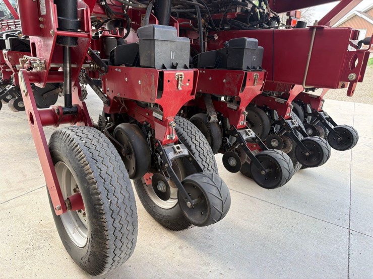 2012-case-ih-1250-image-40