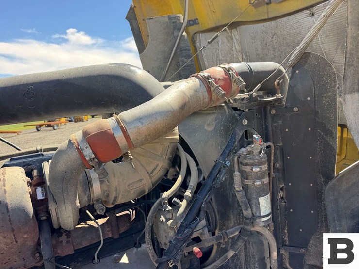 1999-mack-cl713-image-52