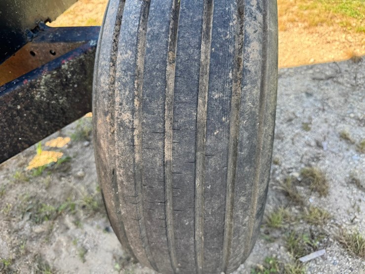 #1889-•-derson-mfg.-inc.-1000-gal-towable-fuel-tank-w/pump-image-25