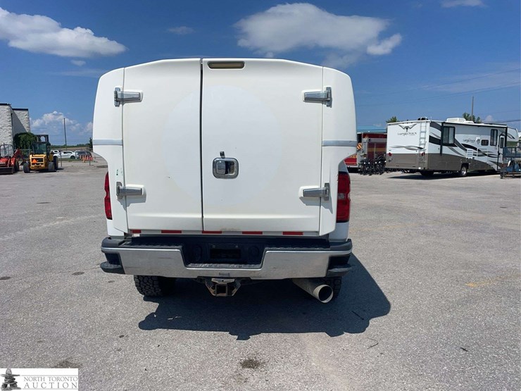 2019-chevrolet-silverado-2500hd-image-6
