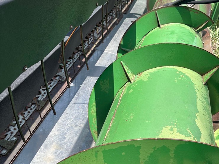 john-deere-213-image-37