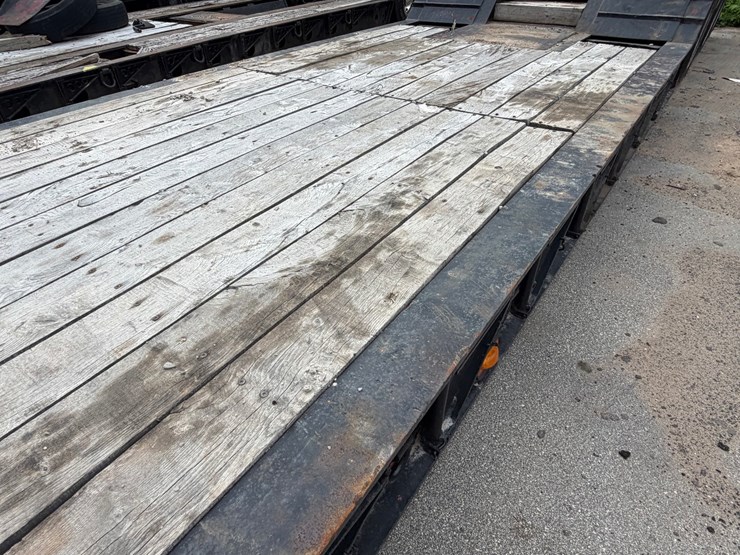 #1500-•-tri-axle-lowboy-trailer-image-13