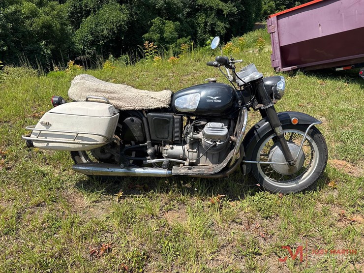 1969-moto-guzzi-motorcycle-image-2