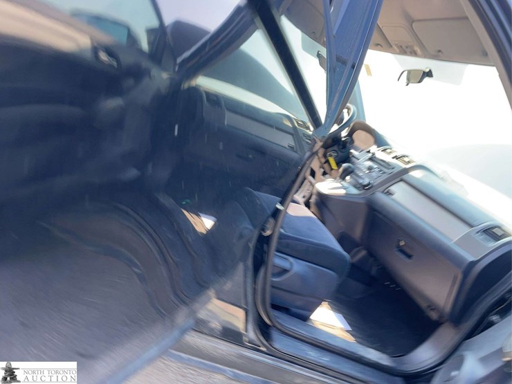 2011-honda-crv-image-27