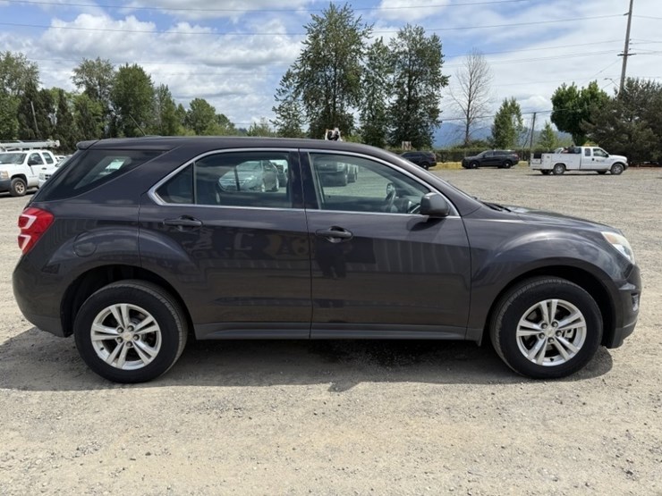 2016-chevrolet-equinox-image-3