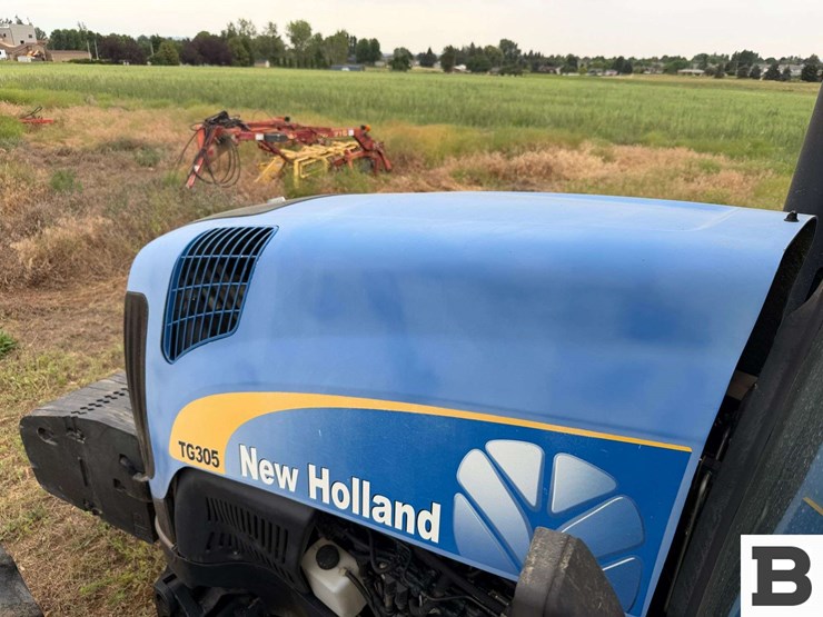 2007-new-holland-tg305-image-82