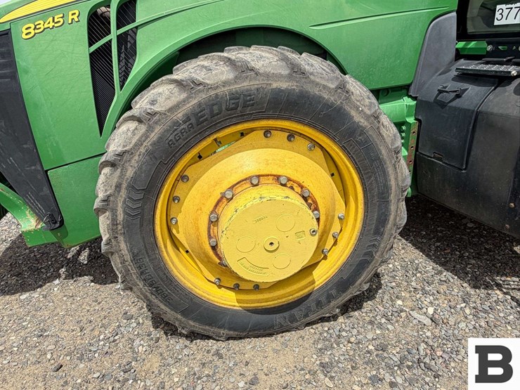 2014-john-deere-8345r-image-13