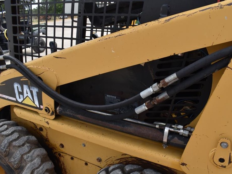 caterpillar-226-image-13