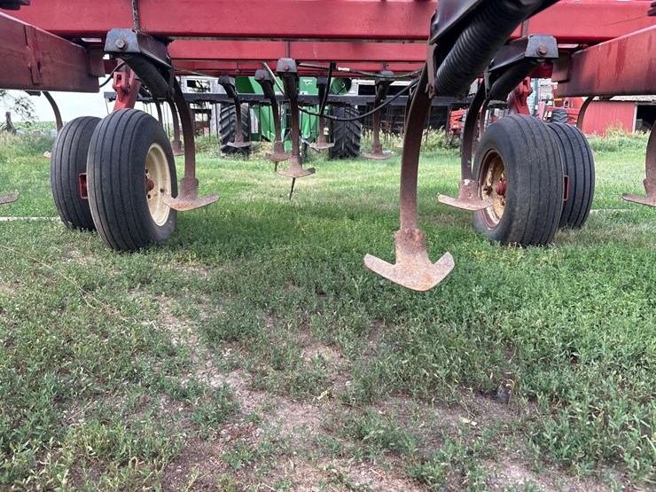 case-ih-4300-image-29