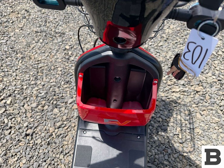 2026-sdlanch-two-wheeled-electric-vehicle-image-10