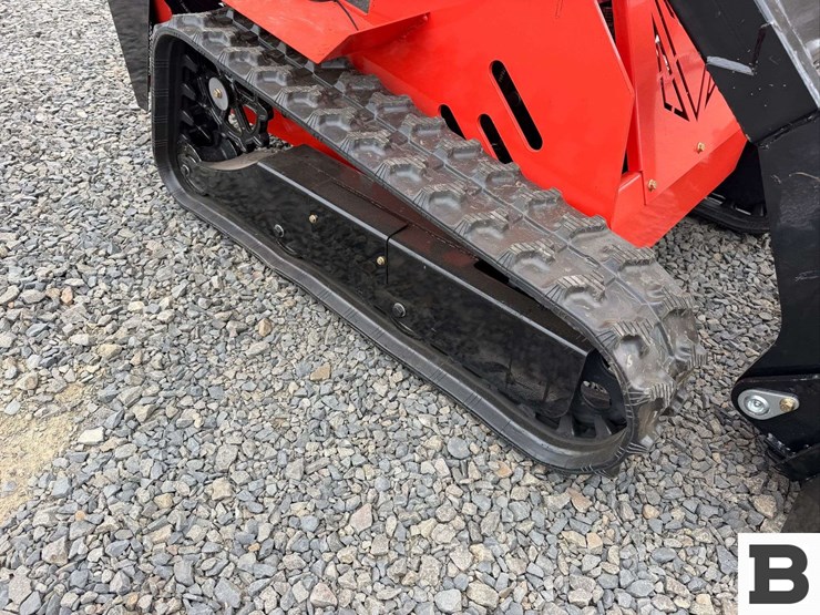 2026-sdlanch-ssl580-mini-skid-steer-image-14
