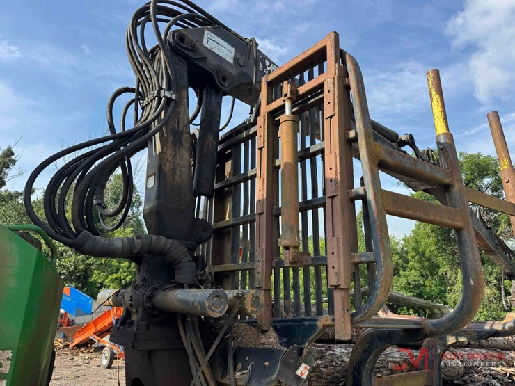 2005-deere-1110d-image-11