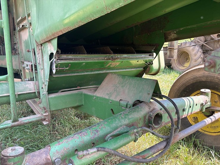 john-deere-4400-image-31