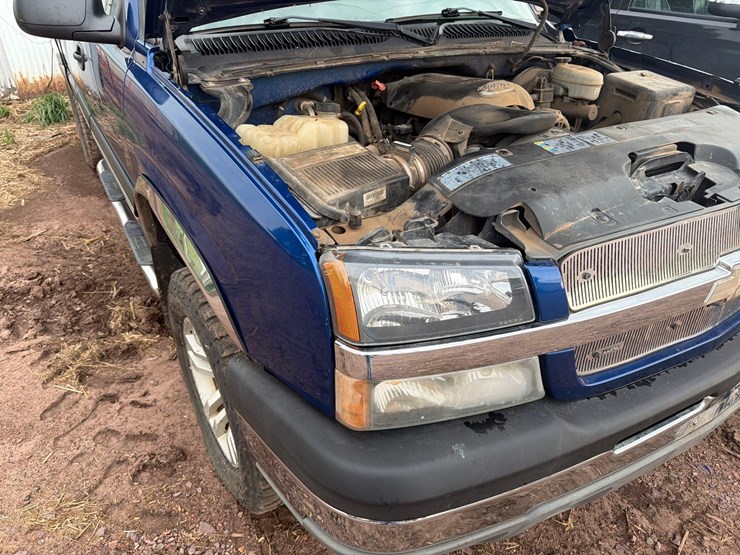 2003-chevrolet-k1500-image-15