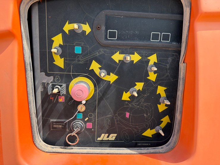 2013-jlg-600aj-image-11