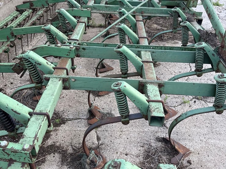 john-deere-1100-image-32