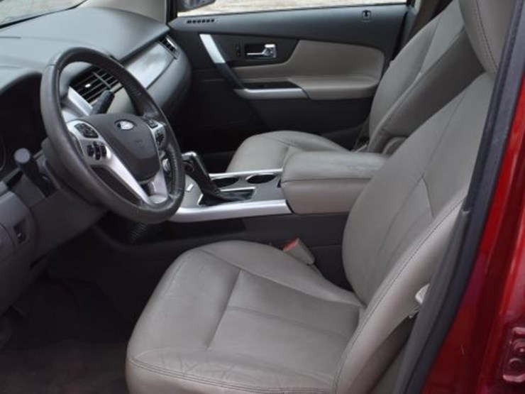 2013-ford-edge-image-5
