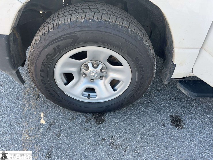 2019-dodge-1500-image-34