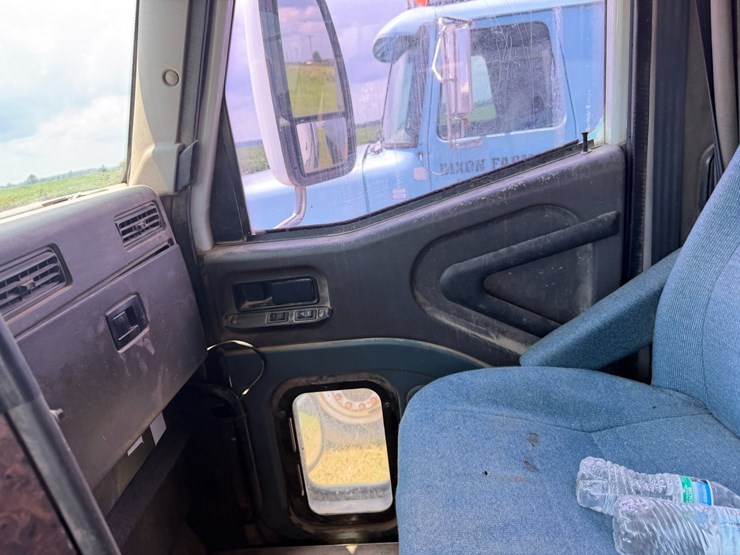 2002-international-9200i-image-78