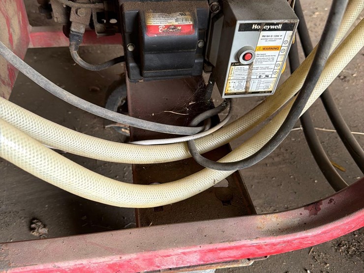 sioux-dakota-series-hot-water-steam-cleaner-power-washer-image-11