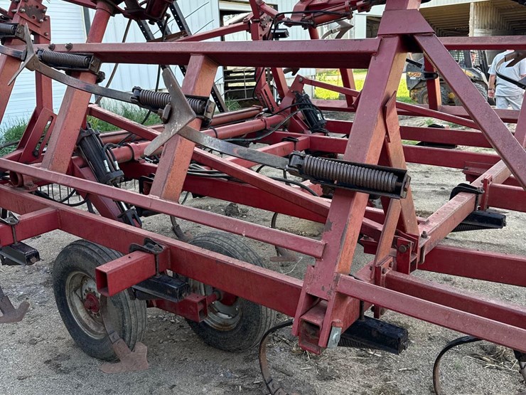 case-ih-4600-image-15