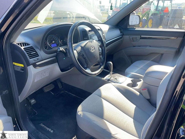 2009-hyundai-santa-fe-image-11