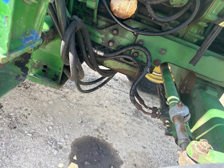 1992-john-deere-1070-image-23