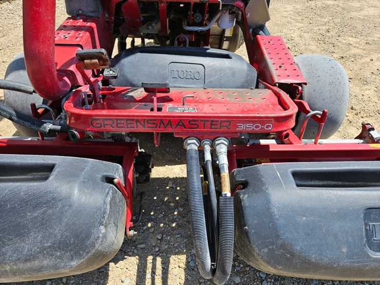 2016-toro-greensmaster-3150-image-9
