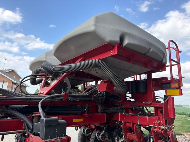 2012-case-ih-1250-image-37