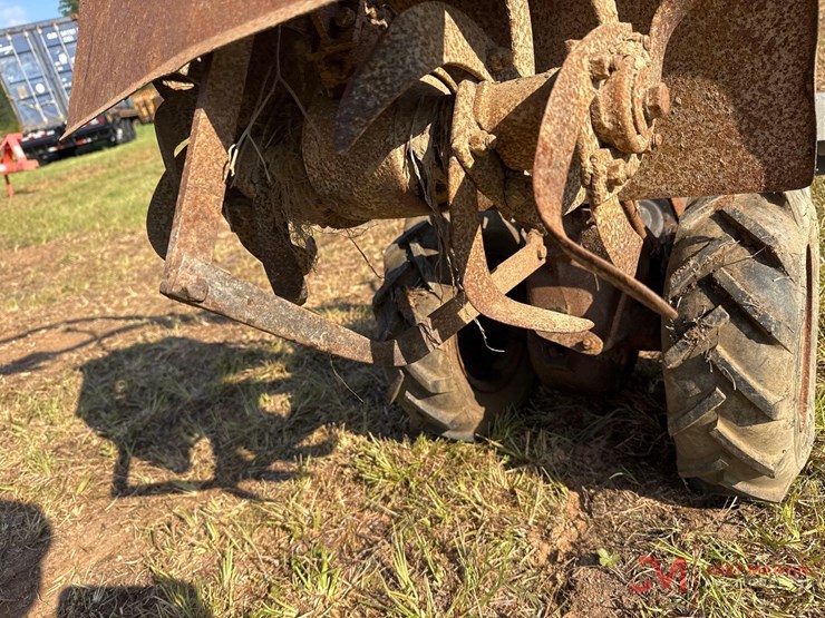 walk-behind-tiller-image-8