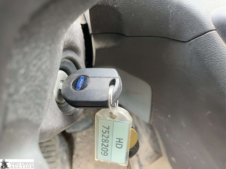 2017-ford-transit-image-14