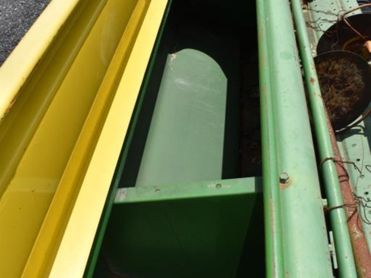 john-deere-520-image-7