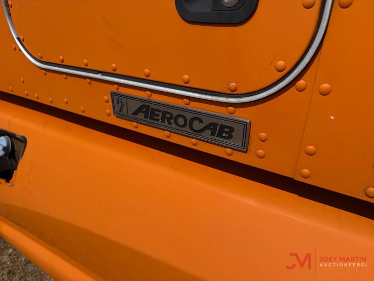 2013-kenworth-t660-image-10