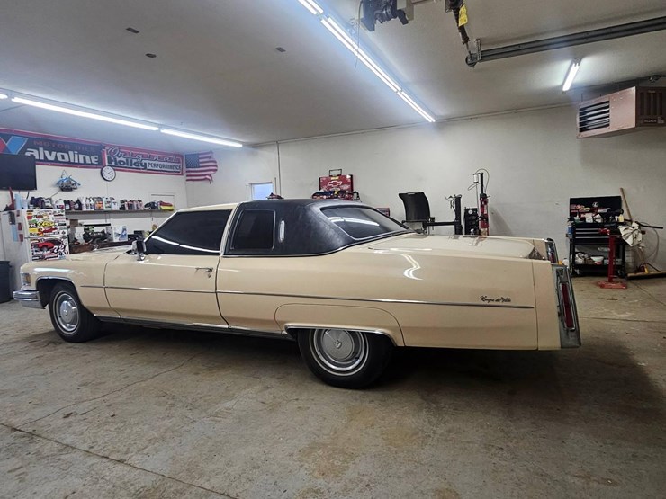 1976-cadillac-coupe-deville-image-20