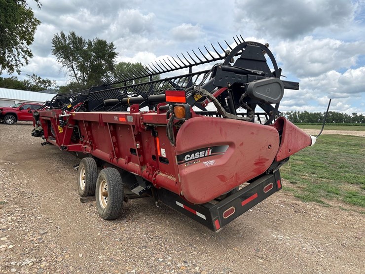 2018-case-ih-3162-image-3