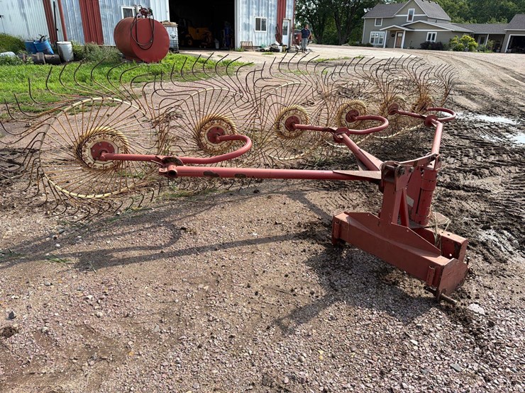 sitrex-6-wheel-hay-rake-image-1