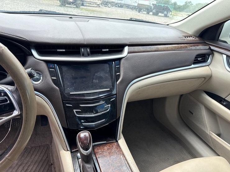 #48220-•-2013-cadillac-xts-sedan-2g61r5s39d9103334-inv#-48220-image-24