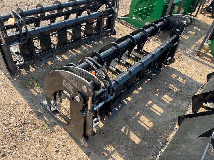 #18343-•-2026-giyi-skid-steer-grapple-(princeton,-mn)-image-1