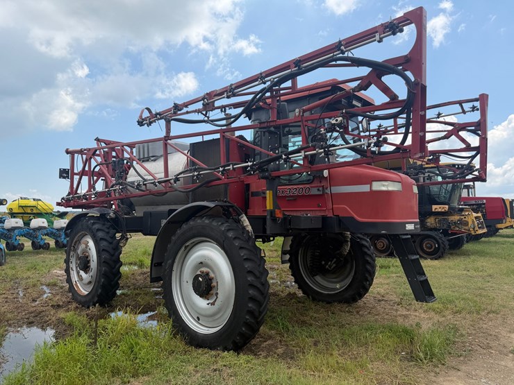 2005-case-ih-spx3200-image-2
