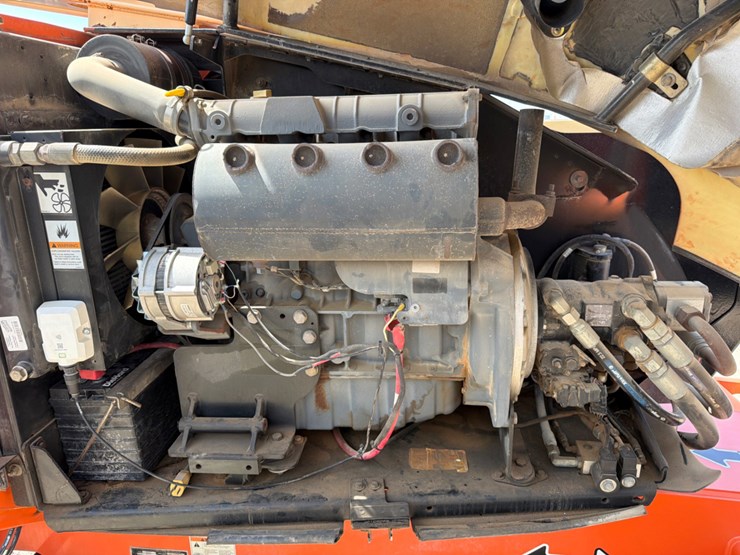 2013-jlg-600aj-image-8