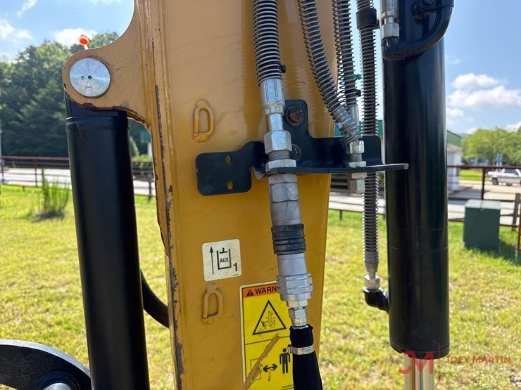 2023-caterpillar-306-cr-image-16