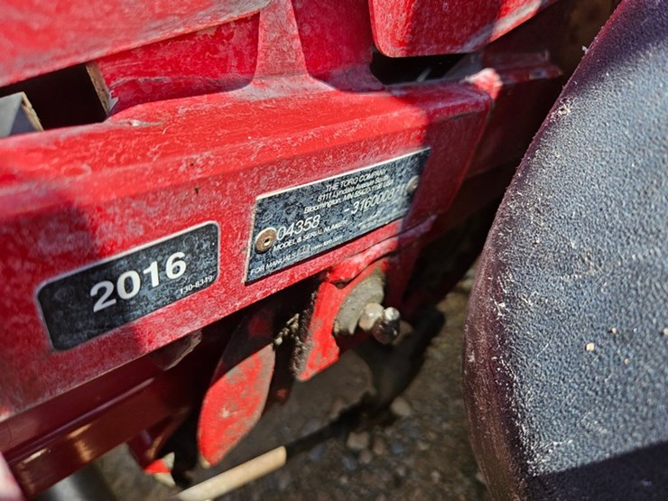 2016-toro-greensmaster-3150-image-30