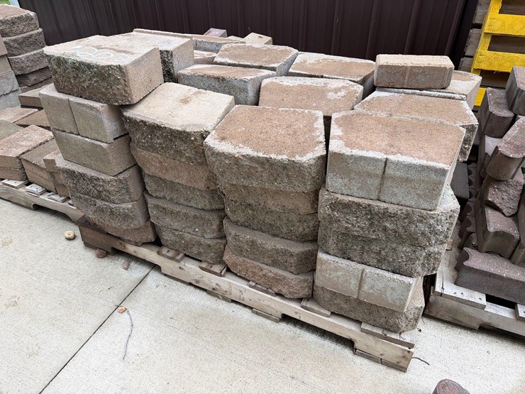 2-pallets-of--landscape-blocks-image-1