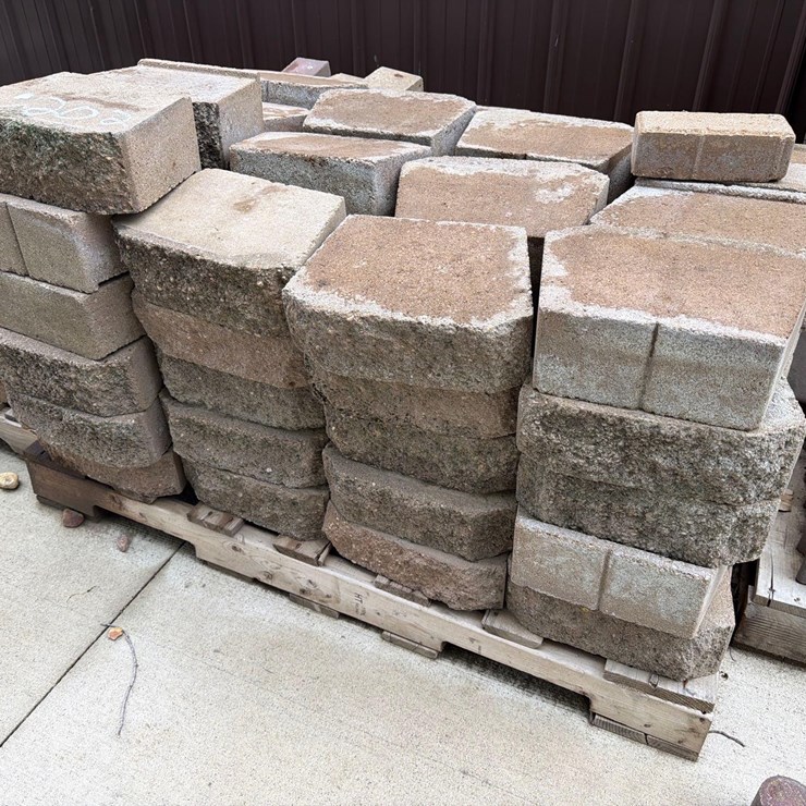 2 Pallets Of  Landscape Blocks